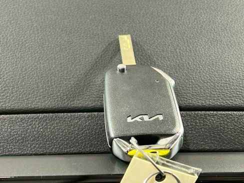 Used 2023 Kia Sportage LX image 25