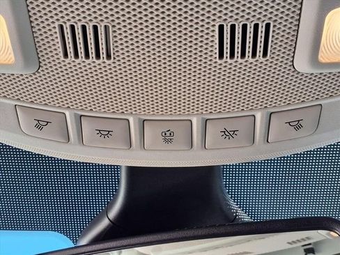 Used 2024 Ford Edge SEL image 13