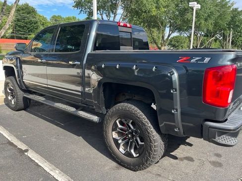 Used 2018 Chevrolet Silverado 1500 LTZ Z71 w/ LTZ Plus Package AWD/4WD image 4
