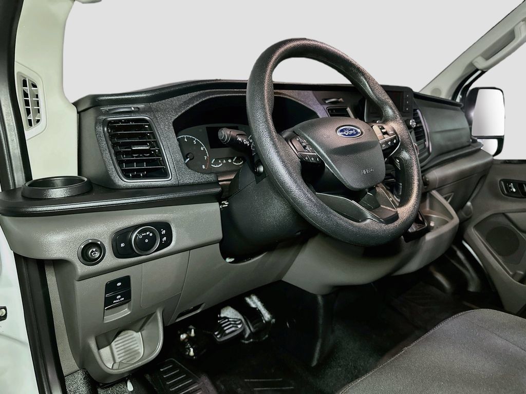 Used 2025 Ford Transit 250 Low Roof w/ Exterior Upgrade Package RWD image 9