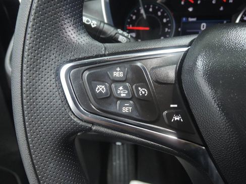 Used 2024 Chevrolet Equinox LT FWD image 14