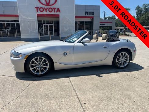 Used 2007 BMW Z4 3.0i image 9