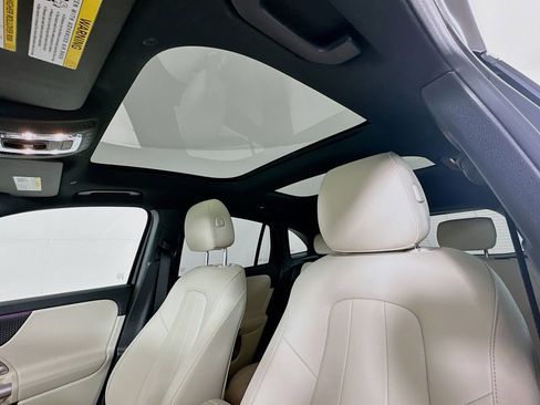 Used 2025 Mercedes-Benz GLA 250 image 22