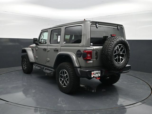Used 2022 Jeep Wrangler Unlimited Rubicon w/ LED Lighting Group AWD/4WD image 7