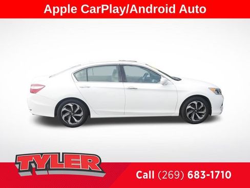 Used 2017 Honda Accord EX-L image 9