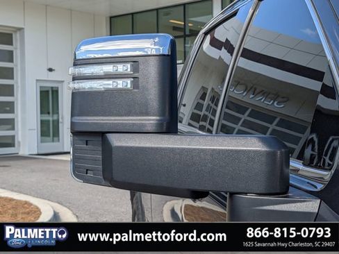 Used 2024 GMC Sierra 2500 Denali Ultimate AWD/4WD image 12