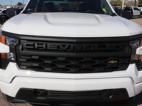 New 2026 Chevrolet Silverado 1500 Custom image 2