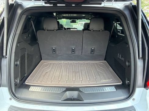 Used 2026 GMC Yukon XL Denali w/ Sun & Power Step Package RWD image 18