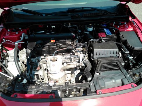 Used 2022 Honda Civic Sport image 4