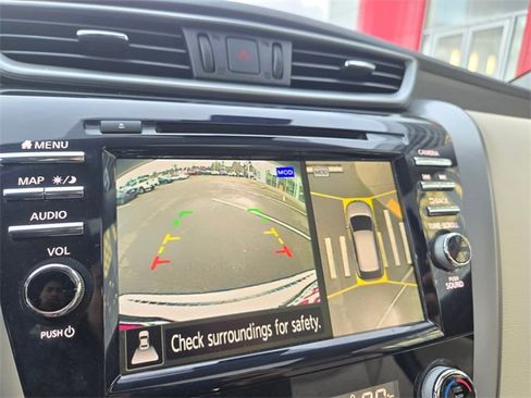 Used 2024 Nissan Murano Platinum w/ Cargo Package image 19