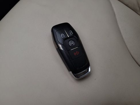 Used 2015 Lincoln MKC FWD w/ Equipment Group 101A Select image 32