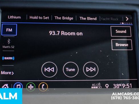 Used 2020 Chevrolet Equinox LT image 35