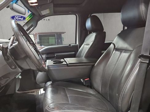 Used 2011 Ford F250 Lariat w/ Lariat Interior Pkg AWD/4WD image 12