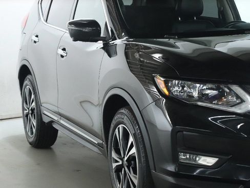 Used 2018 Nissan Rogue SL AWD/4WD image 9