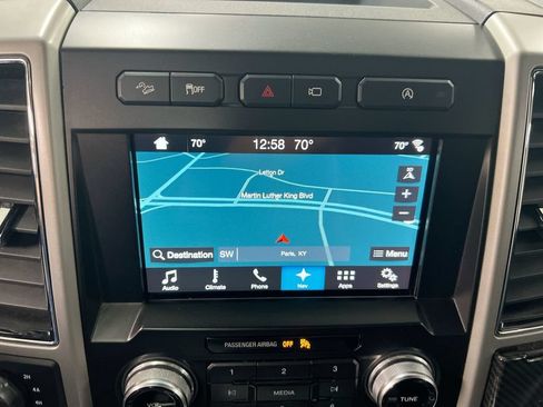 Used 2018 Ford F150 Lariat w/ Equipment Group 502A Luxury AWD/4WD image 15