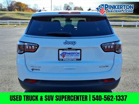 Used 2025 Jeep Compass Latitude image 5