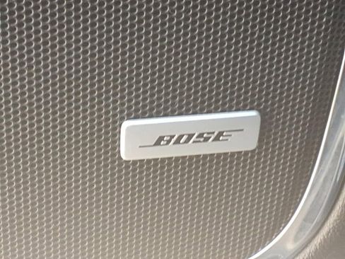 Used 2020 Chevrolet Suburban Premier image 15