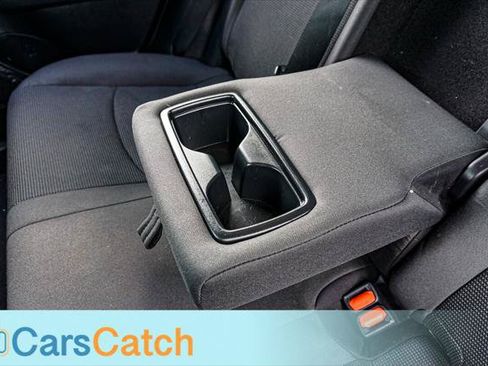 Used 2020 Toyota RAV4 LE FWD image 35