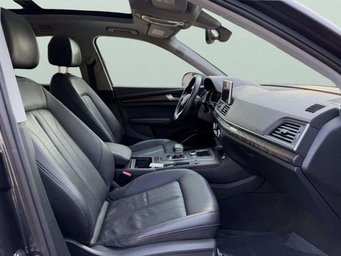 Used 2020 Audi Q5 2.0T Premium Plus w/ Premium Plus Package AWD/4WD image 29