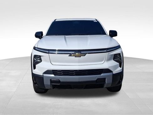 Used 2025 Chevrolet Silverado EV LT AWD/4WD image 2