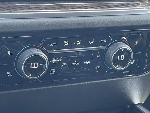 Used 2023 Chevrolet Silverado 1500 LT image 19