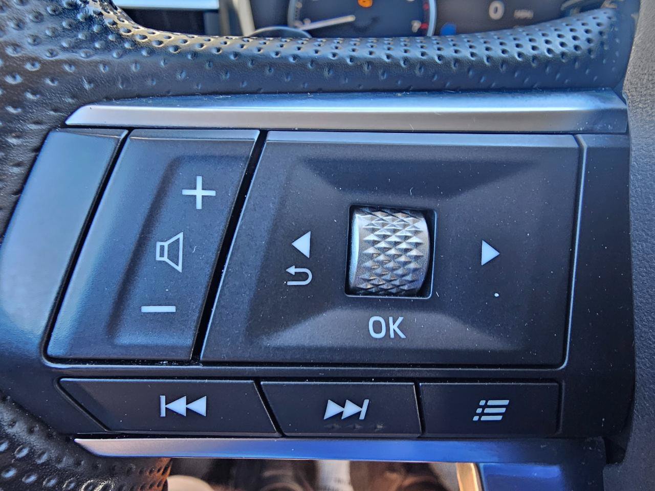 Used 2022 Mitsubishi Outlander SE AWD/4WD image 36