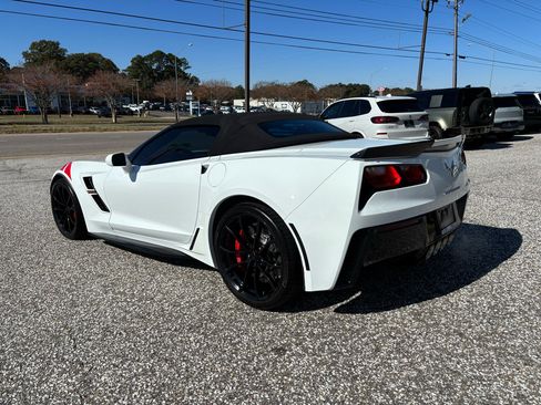 Used 2019 Chevrolet Corvette Grand Sport w/ Z07 Performance Package image 12
