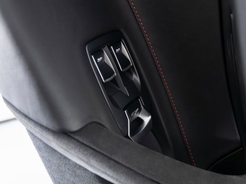 New 2024 McLaren 750S Spider image 14