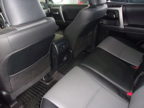 Used 2024 Toyota 4Runner SR5 Premium AWD/4WD image 15
