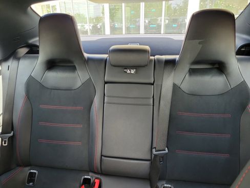 Used 2022 Mercedes-Benz CLA 250 image 11