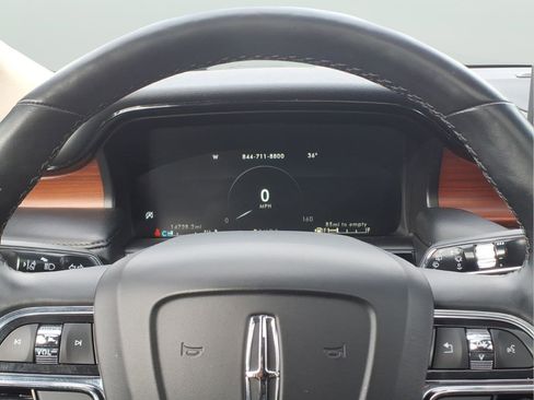 Used 2022 Lincoln Nautilus Reserve image 20