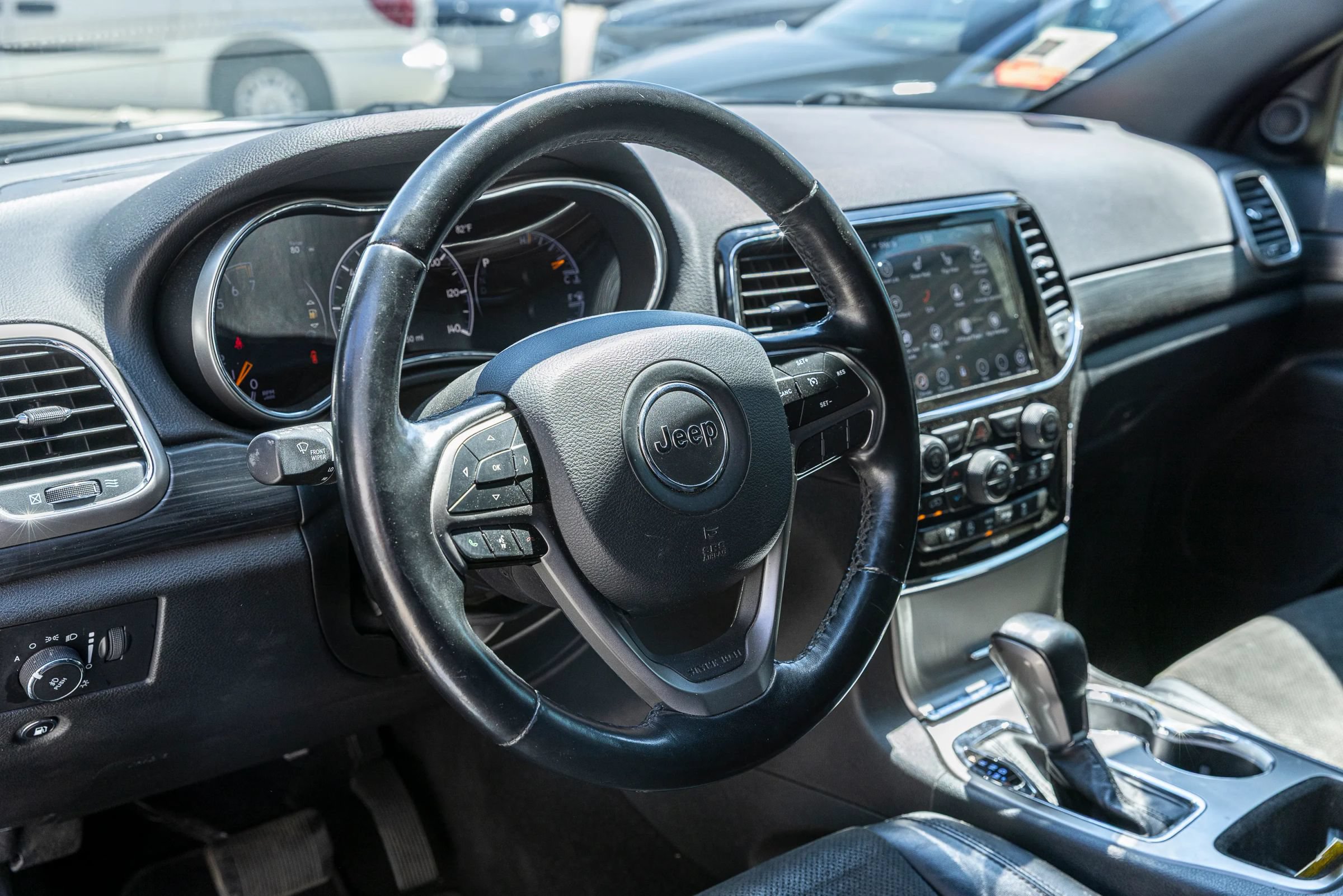 Used 2020 Jeep Grand Cherokee Altitude AWD/4WD image 16