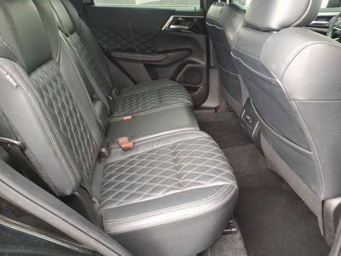 Used 2022 Mitsubishi Outlander SEL AWD/4WD image 27
