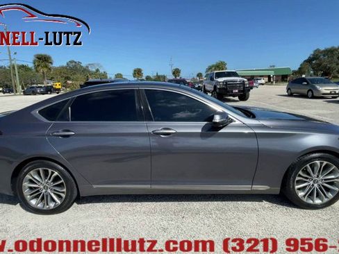 Used 2017 Genesis G80 3.8 w/ Option Group 02 image 9
