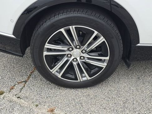 Used 2024 Cadillac Lyriq Luxury image 9