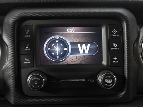 Used 2021 Jeep Wrangler Sport AWD/4WD image 27