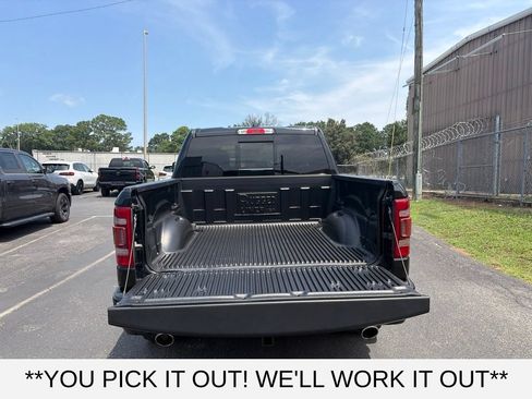 Used 2022 RAM 1500 Laramie AWD/4WD image 8