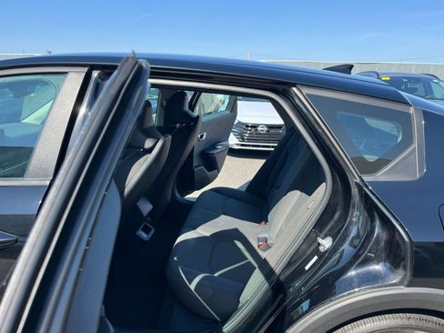 Used 2025 Kia K4 LXS image 26