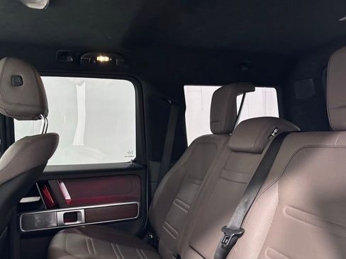 Used 2025 Mercedes-Benz G 550 image 22