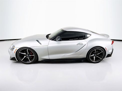 Used 2021 Toyota Supra Premium w/ Driver Assist Package image 9