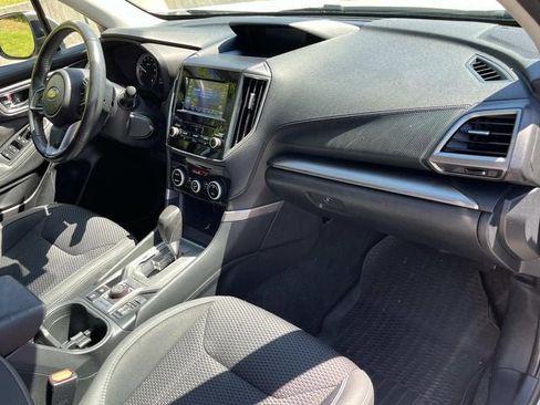 Used 2019 Subaru Forester Premium AWD/4WD image 24