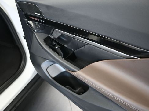 Certified 2026 BMW 530i RWD image 23