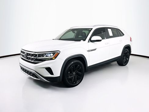 Used 2022 Volkswagen Atlas Cross Sport SE FWD image 3