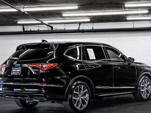 Certified 2024 Acura MDX FWD w/ Technology Package image 5