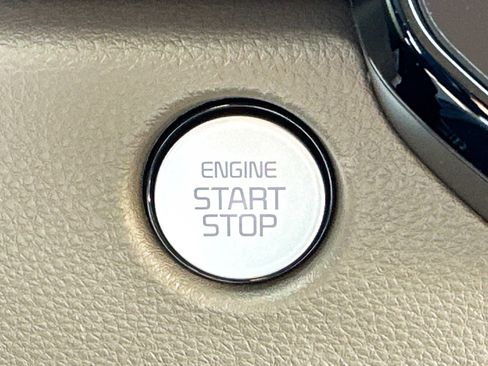 New 2026 Kia Carnival LXS image 9