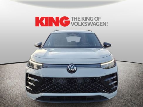New 2026 Volkswagen Tiguan SE R-Line AWD/4WD image 9