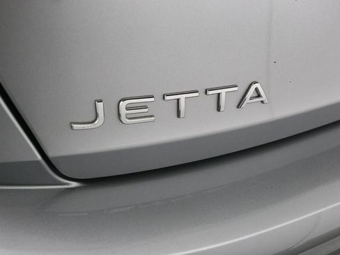 Used 2022 Volkswagen Jetta S image 12