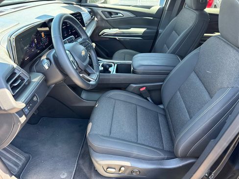 Used 2026 Chevrolet Traverse LT w/ Driver Confidence Package FWD image 20