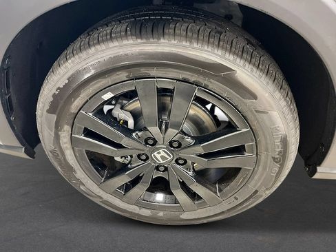 New 2027 Honda HR-V Sport image 12