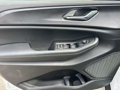 New 2026 Jeep Grand Cherokee Laredo image 12